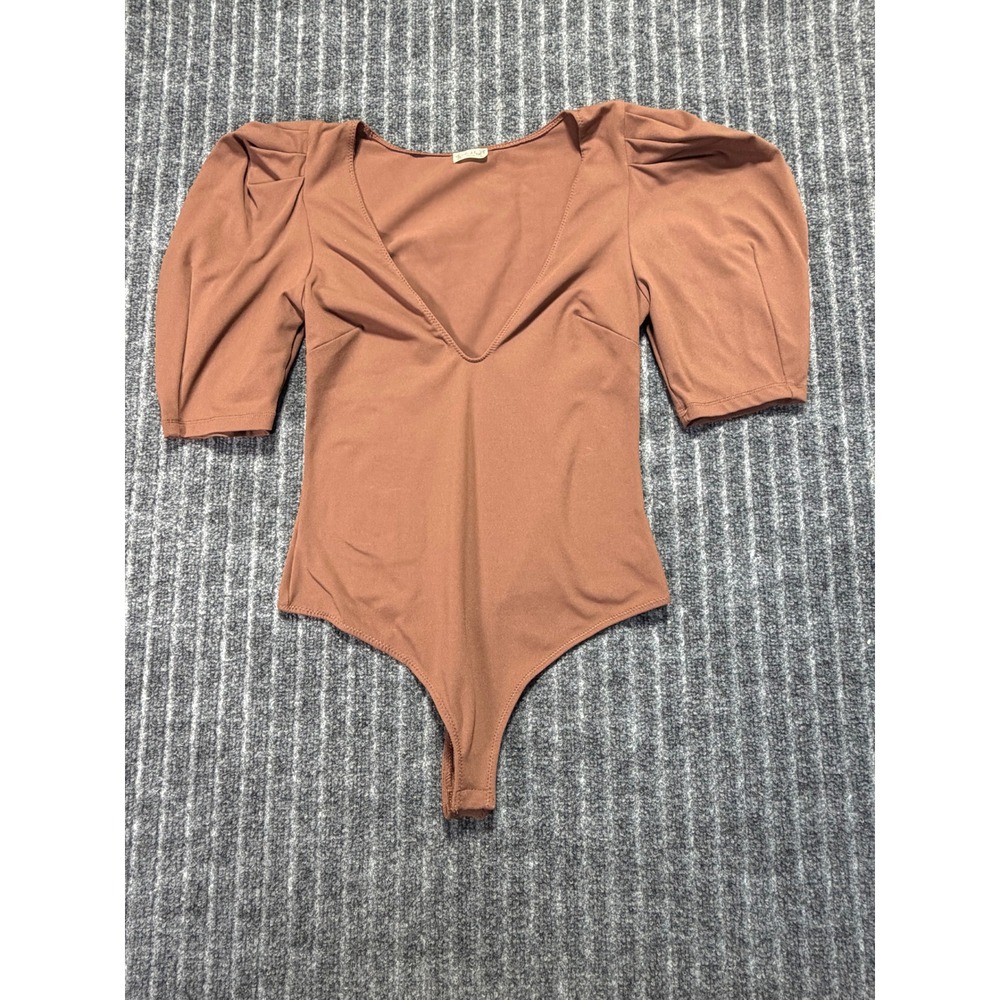 Free People Bodysuit Small Puff Sleeve V-Neck Boho Romantic Minimalist Modern